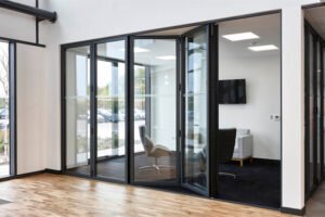 Không kiểm tra những phụ kiện đi kèm